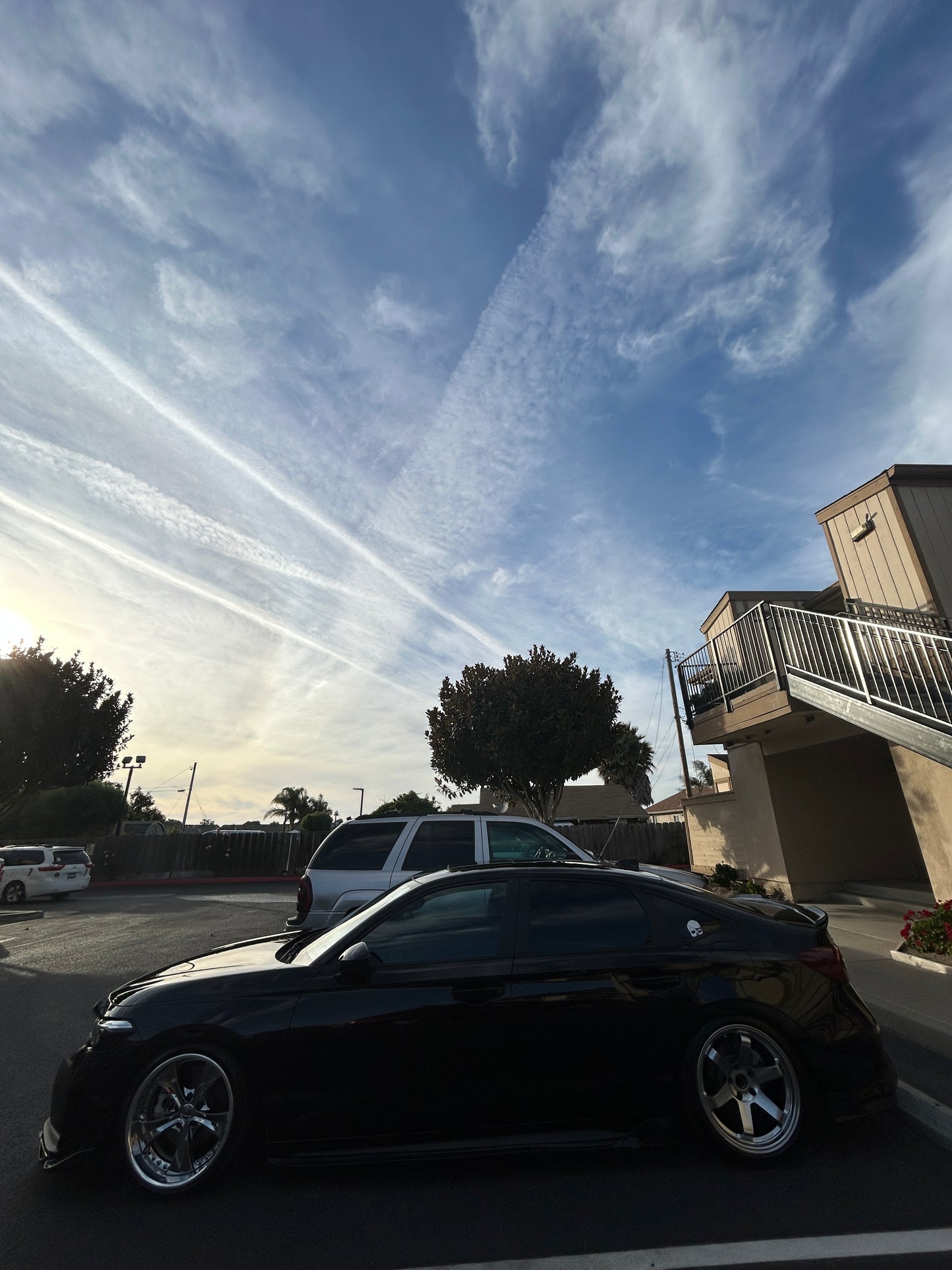 Lurking peeking skull sticker